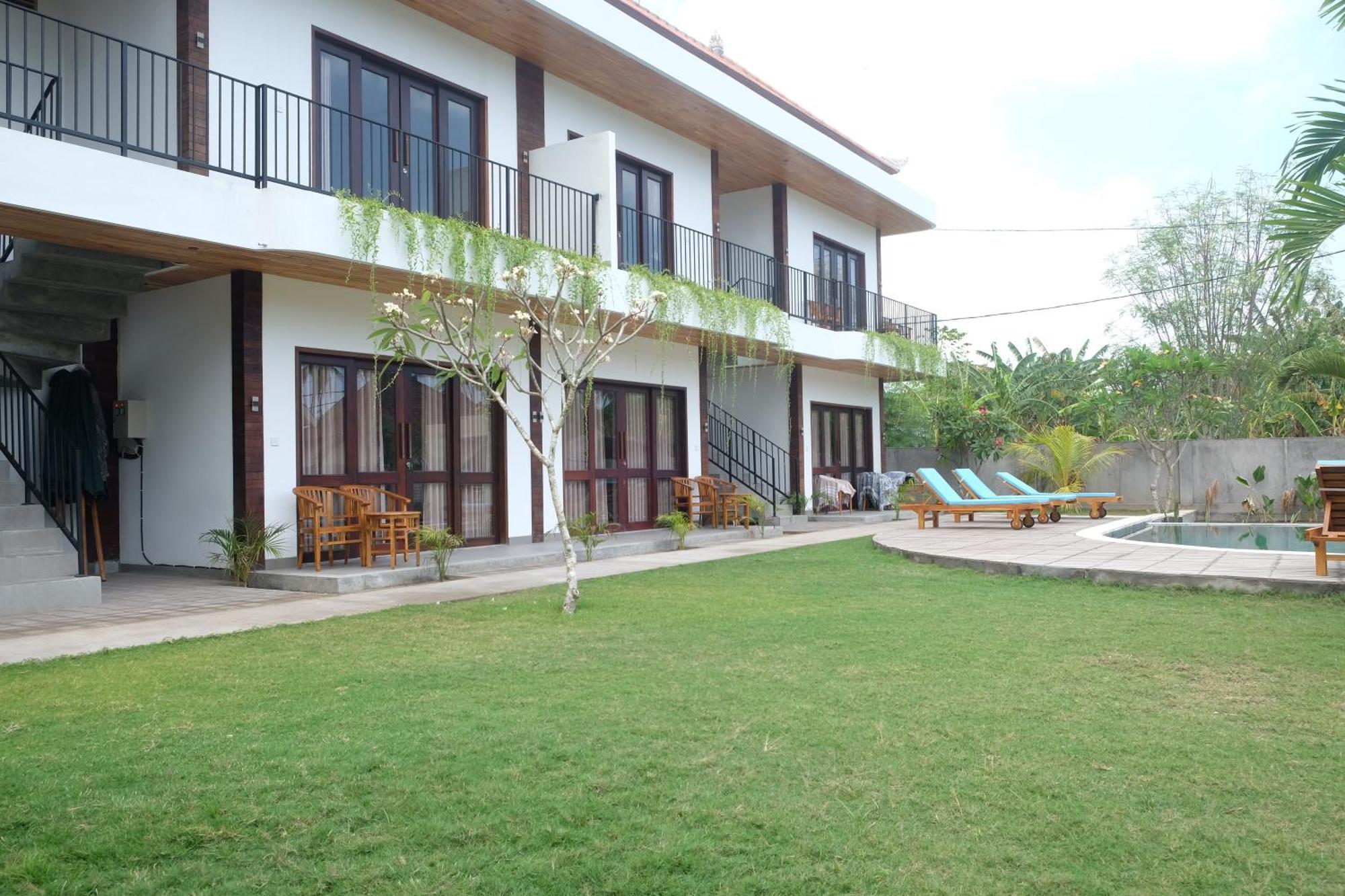 Dipenida Bali Hotel Batununggul Exterior photo