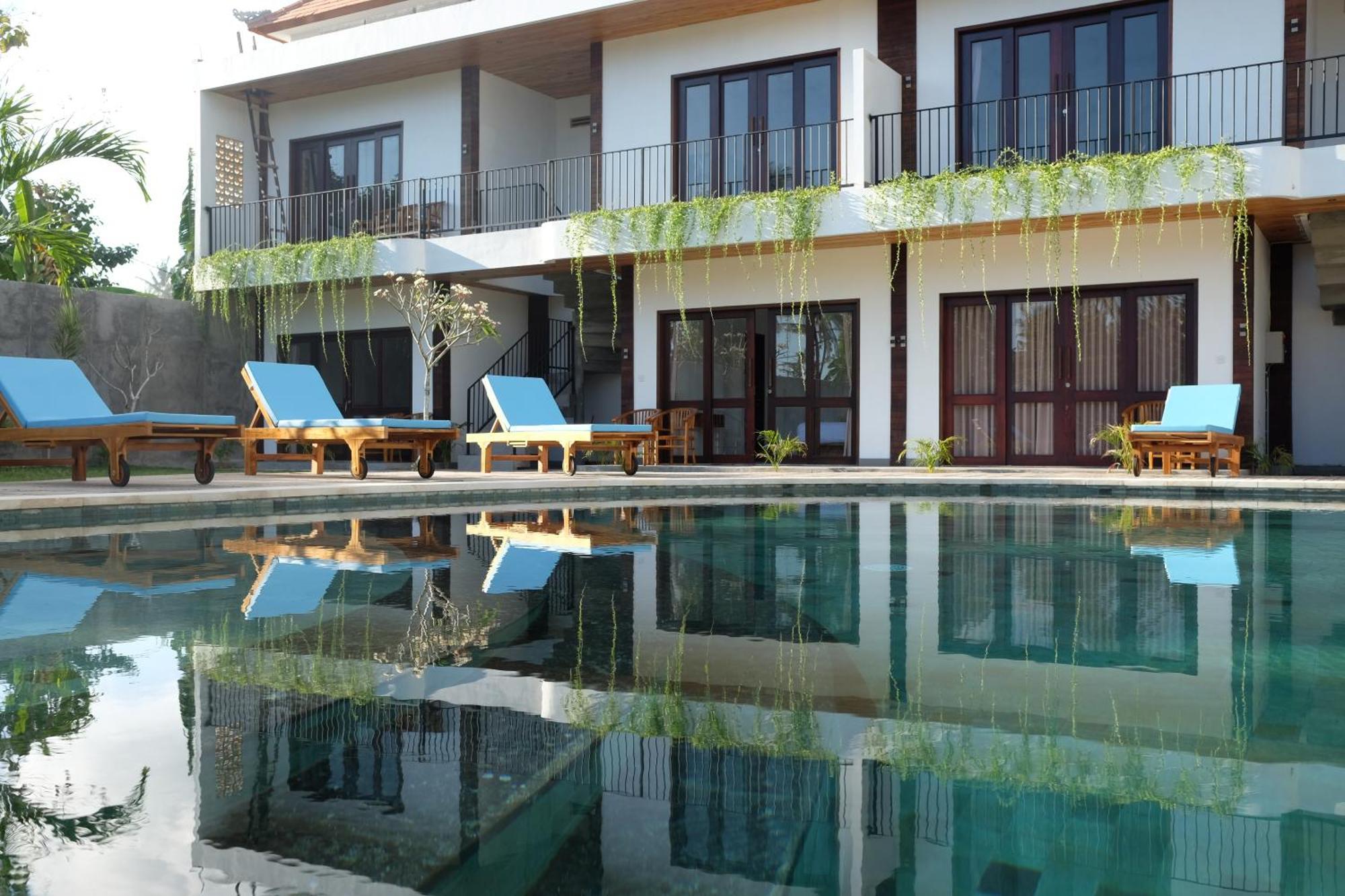 Dipenida Bali Hotel Batununggul Exterior photo