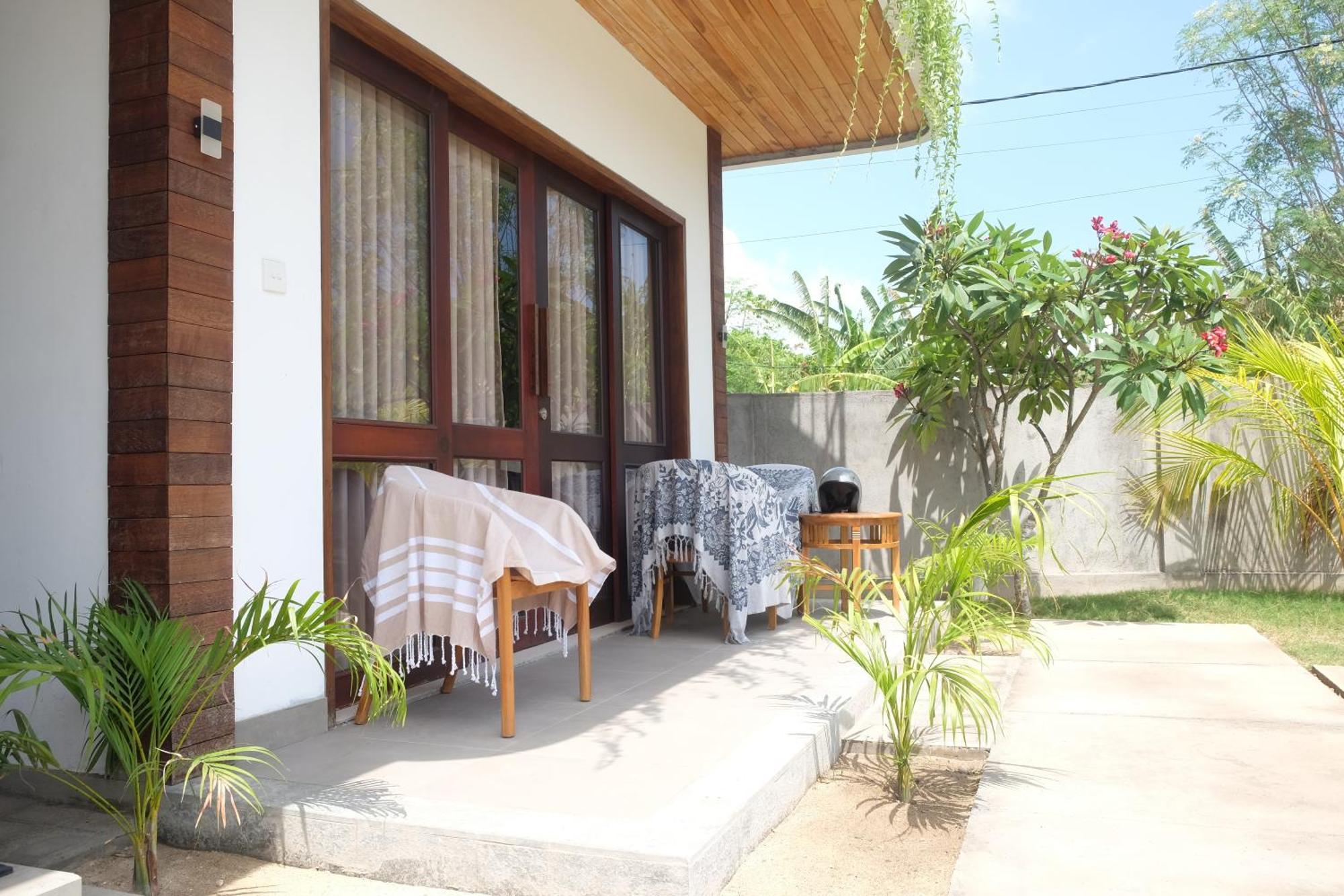 Dipenida Bali Hotel Batununggul Exterior photo