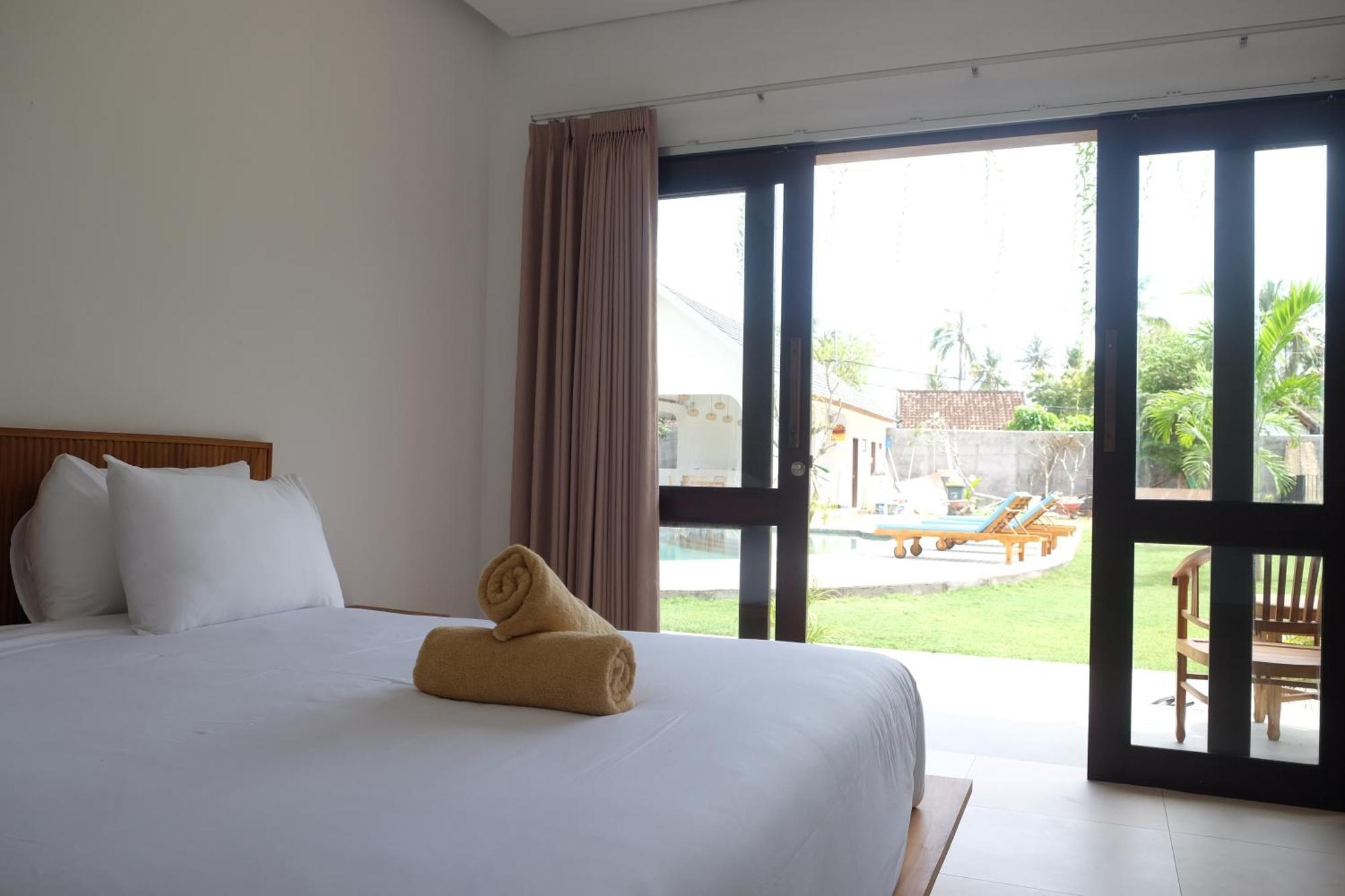 Dipenida Bali Hotel Batununggul Exterior photo