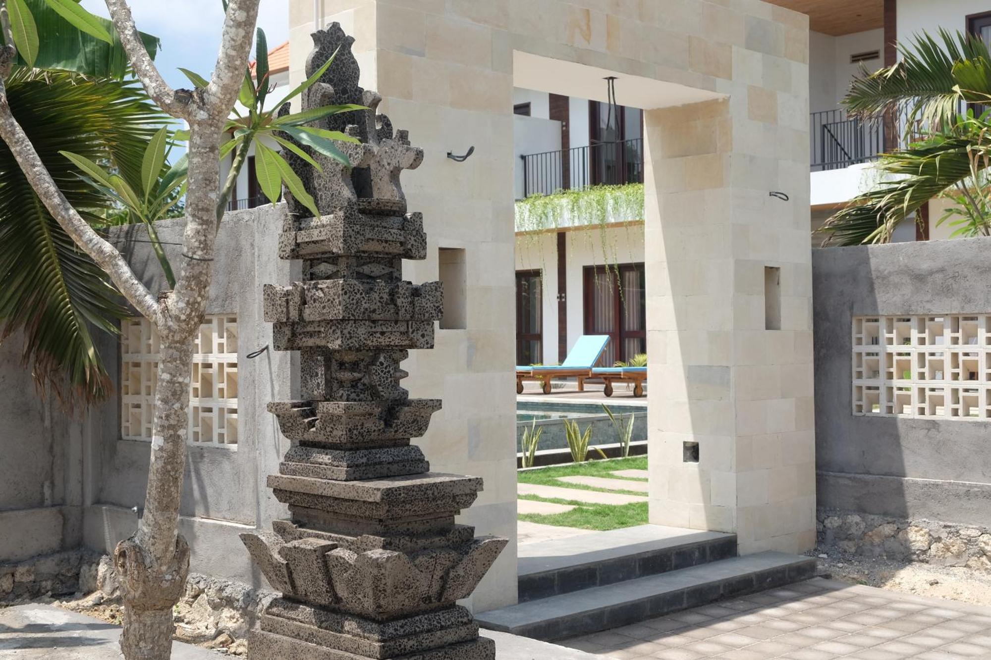 Dipenida Bali Hotel Batununggul Exterior photo