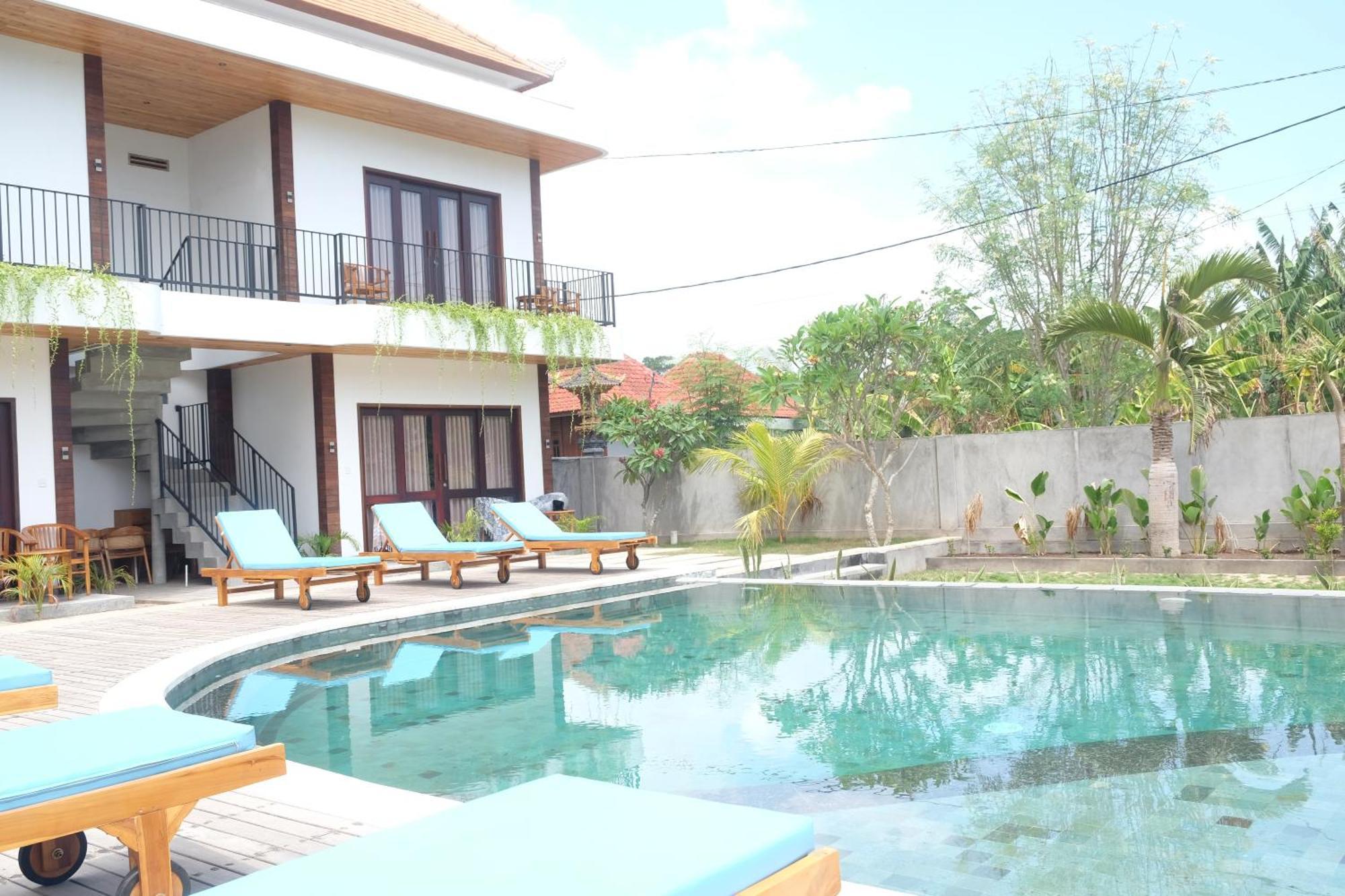 Dipenida Bali Hotel Batununggul Exterior photo